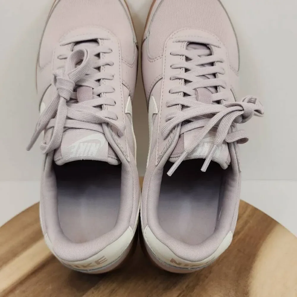 Nike Field General Women's Size 10.5 Platinum Violet(Pink) Gum Soles